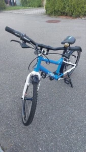 Woom 4 20" Blau Weiß Kinderfahrrad mit Seitenständer und Schutzblech - gebraucht - Bild 1 von 5
