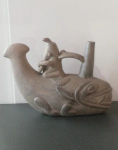 "Huaco", vaso fischiante della cultura Chimu' - Perù - riproduzione firmata - Foto 1 di 5