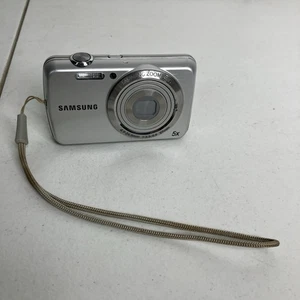 Samsung PL20 14.2MP Silber Digitalkamera mit 5x Zoom - Bild 1 von 11