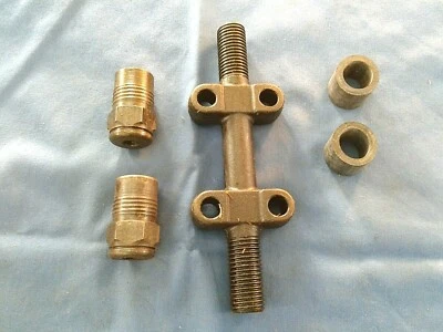 Kit de eje de brazo de control TRW 13018A Chrysler DeSoto Dodge Plymouth appl 1941-54 EE. UU. Foto 1 de 4