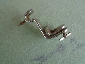 VINTAGE LEEDY BASS DRUM HOOP SINGLE CYMBAL HOLDER STAND STAYON MOUNT-VG! - Picture 1 of 6