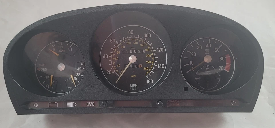 Cuadro de instrumentos velocímetro 73-80 Mercedes R107 450SL 450SLC FABRICANTE DE EQUIPOS ORIGINALES Foto 1 de 4