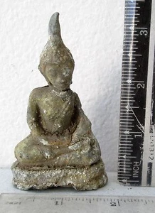 ¡RARO! Reliquia amuleto votivo budista de terracota del período Hariphunchai - Imagen 1 de 2