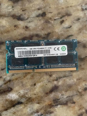 RAMAXEL 2GB 2RX8 PC3 8500S-777  HF RMT1970ED48E8F-1066  Laptop Memory RAM 10195J - Image 1 of 2
