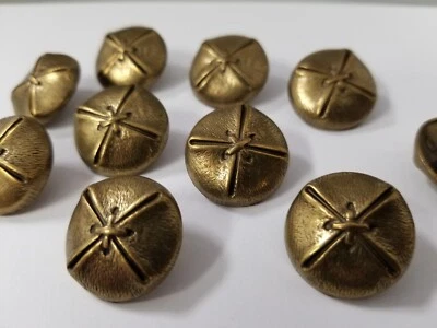 VINTAGE BUTTONS SET OF 6  BRASS GOLD METAL TUZ2637 - Image 1 of 2