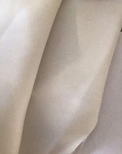 100% SILK TWILL IVORY WHITE FABRIC REMNANT 77 CMS. X 43 CMS. NEW & FREEPOST! - Picture 1 of 5
