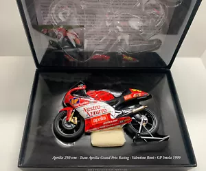 MINICHAMPS 1/12 VALENTINO ROSSI 1999 APRILIA RS 250 GP IMOLA DIECAST MODELLINO - Foto 1 di 3