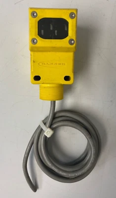 BANNER 35440 Q45VR2LP RUGGED RECTANGLE POLARIZED RETRO PHOTOELECTRIC SENSOR - Image 1 of 4