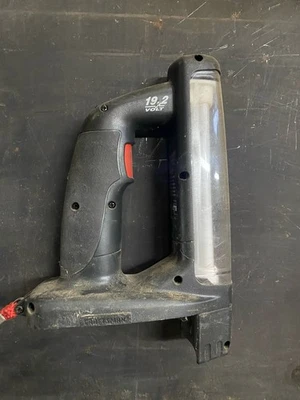 Luz de trabajo fluorescente inalámbrica Craftsman 19.2V Foto 1 de 4