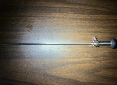 Laparoscopio oblicuo delantero rígido autoclavable Karl Storz 26046 BA 5mm 30º Foto 1 de 4