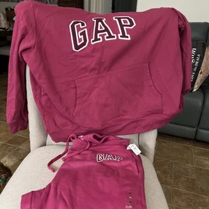 Gap Fleece Pullover Hoodie With Jogger Pants Size XL NWT 2 Pc Set Magenta Pink - Picture 1 of 7