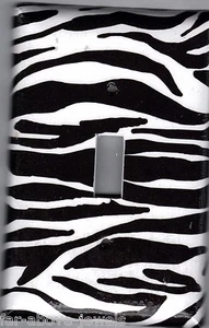 Placca interruttore luce e copri presa JUNGLE ANIMAL ZEBRA NERO BIANCO - Foto 1 di 26