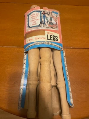 Patas de madera estilo lujo americano temprano (cuatro patas de 17" y dos de 14") Foto 1 de 4