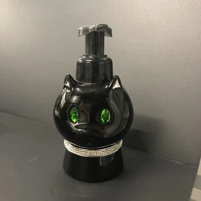 Nuevo Dispensador de Jabón Bath & Body Works Halloween GATO NEGRO Ojos Verdes Siameses Foto 1 de 4