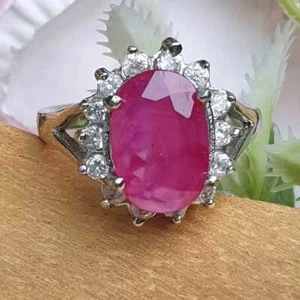 Anillo de mujer con forma ovalada de rubí rojo en plata de ley 925 talla 7 - Imagen 1 de 6