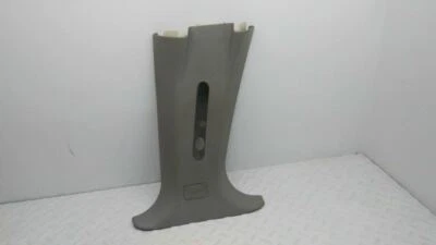 Pilar C del pasajero delantero G6 2007  Foto 1 de 4