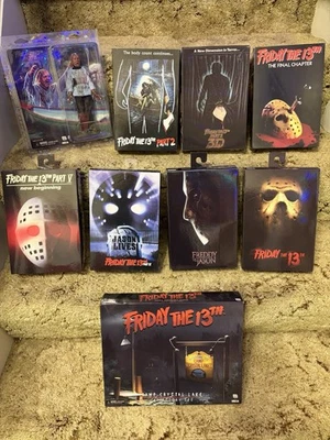 Enorme NECA Friday the 13th Lote Ultimate Jason Voorhees Pamela Juego de Accesorios Foto 1 de 4