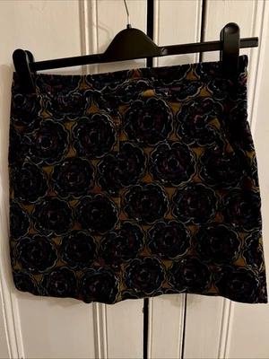 Ladies White Stuff  Navy Velvet Floral Short Skirt Size 10 - Image 1 of 4
