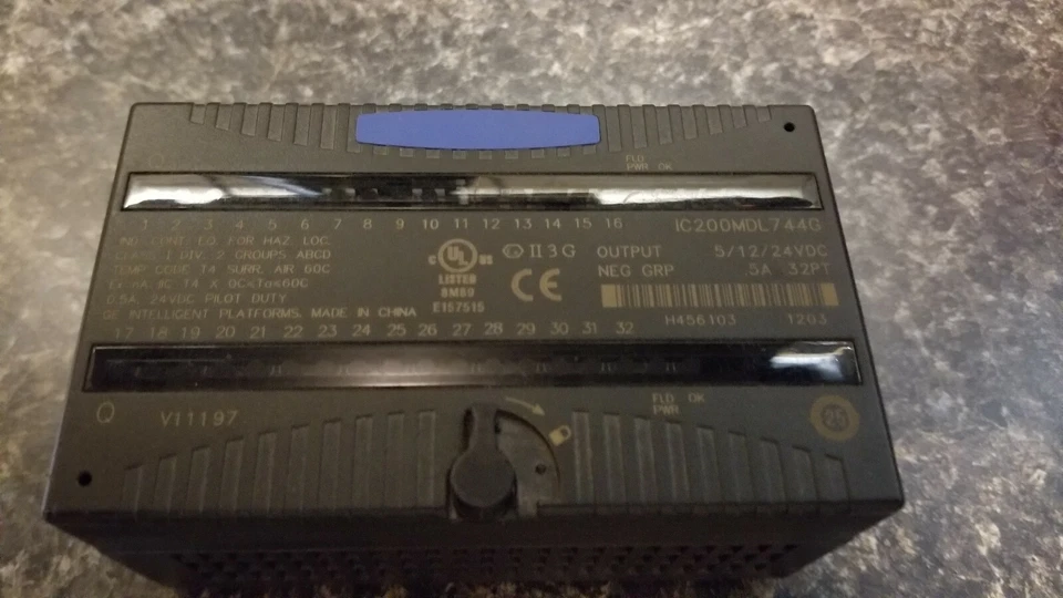 GE (Emerson) VersaMax IC200mdl744g - 32 Point, 24 VDC LOGIC Output Module - Image 1 of 1