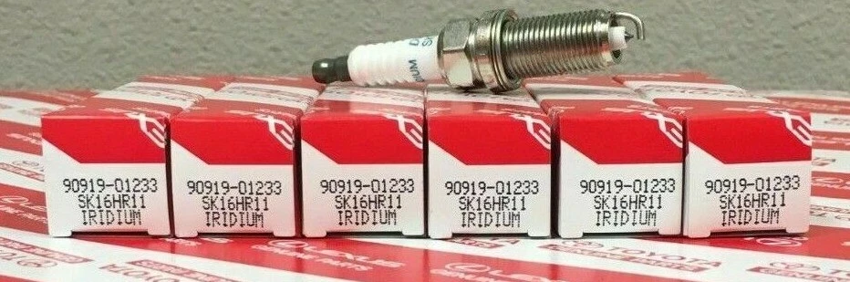 OEM TOYOTA 4RUNNER, FJ CRUISER, TUNDRA SPARK PLUGS SET OF 6 - Image 1 of 1