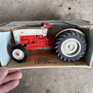 Ertl Ford NAA Golden Jubilee Tractor 1986 Made USA 1/16 FD-803-10TA-B - Picture 1 of 9