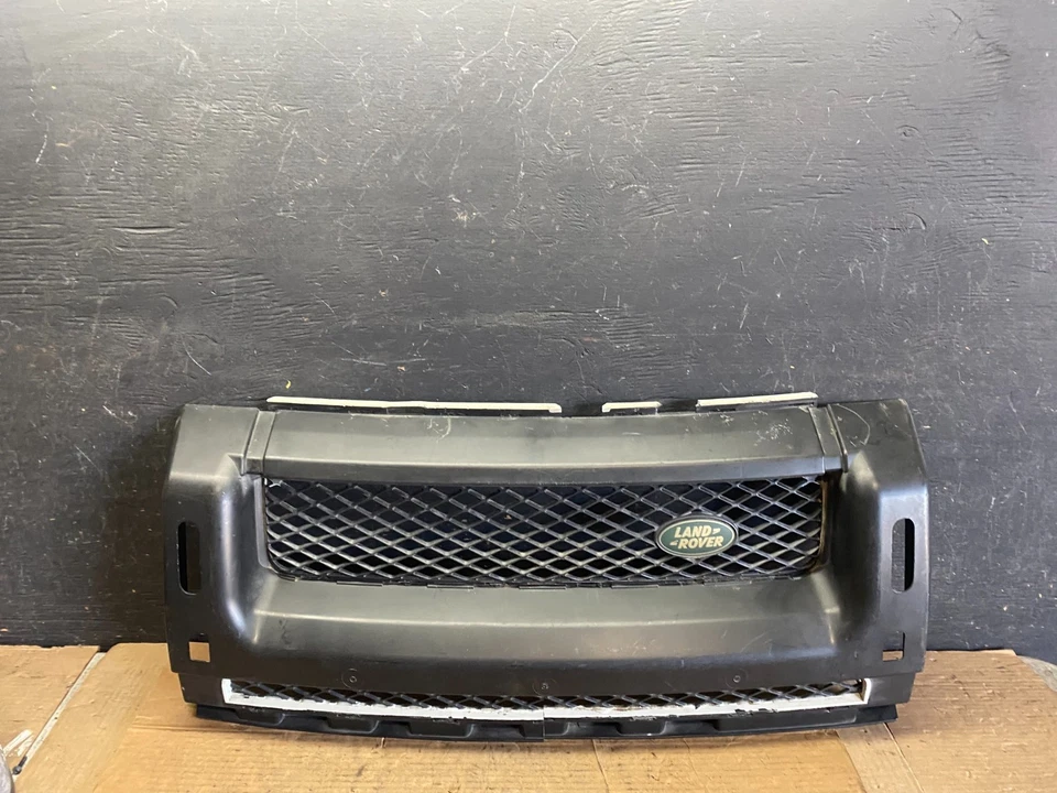 2004 2005 2006 Land Rover Freelander 1 Front Bumper Grille Grill  Q8564 DG - Image 1 of 4