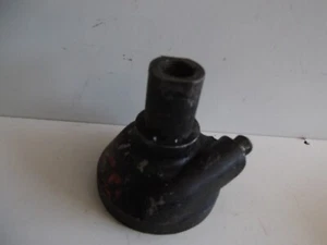 KAWASAKI H2   750 TRIPPLE SPEEDO DRIVE HOUSING - Picture 1 of 6