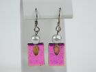 Boucles d'oreilles irisées rose art fondu feuilleté perle et quartz signées par un artiste