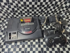 Vintage Retro Gaming Sega Genesis 1601 mit Power AV & 2 Controllern Road Rash - Bild 1 von 1