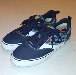 Levi's Women's Size 8 Low Top Comfort Shoes Blue Canvas Denim Levi's Logo Design - Picture 1 of 6