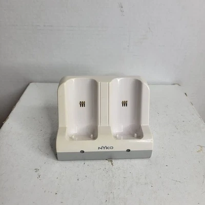 Nyko Charge Station 87000-A50 Wii Remote Wiimote Charge Dock - Image 1 of 2