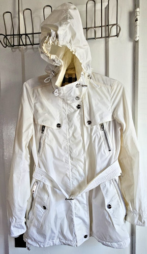 OFF WHITE Giacca Burberry Brit antivento 100% nylon con cappuccio nascosto cintura bianco sporco taglia 2