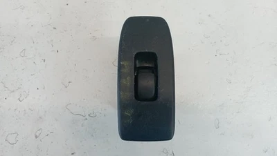 MR444892 1109856 painel de controle da janela frontal destro MITSUBISHI MONTERO V60 V70 2005 - Imagem 1 de 3