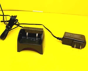 KENWOOD KSC-44CR RAPID CHARGER FOR KENWOOD PKT-23 RADIO 5.5V 0.8A +POWER ADAPTER - Picture 1 of 6