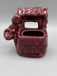 Vintage USA Keramik Mädchen am Brunnen Preiselbeerrot Übertopf - Bild 1 von 8