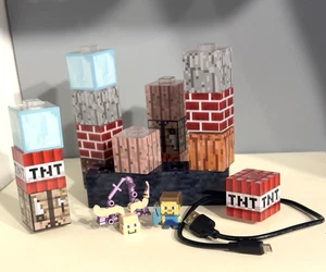 Minecraft Block Building Light Lamp 16 Cubes Light Up Base & Cord plus Figures - Picture 1 of 6