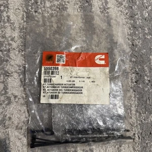 Genuine Cummins Electronic VGT Turbo Actuator Install Kit P/N: 5550398 - Bild 1 von 3