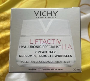 Vichy Liftactiv Hyaluronic Specialist Day Cream 50ml. BNIB - Picture 1 of 1