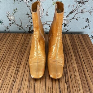 Michel Perry Patent Leather Ankle Boot Bootie Size 37 / 6.5 Yellow Gold - Picture 1 of 13