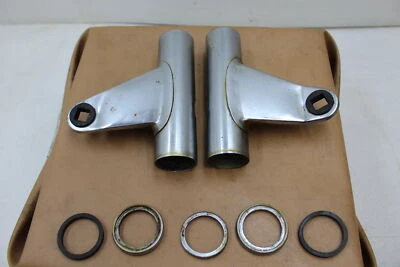 1977 年 YAMAHA XS750 三重 (#341) 前叉耳头灯安装 — 第 1/4 张图片