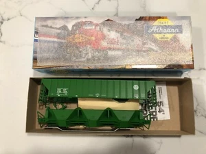 Athearn BNSF 54' 3 Bay Covered Hopper 434325 HO 5314 - Picture 1 of 2