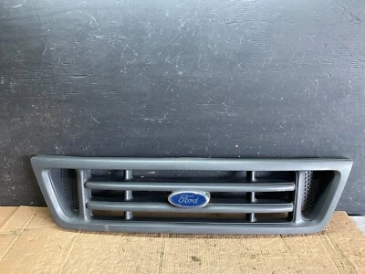 2003 to 2007 Ford Econoline E150 E250 E350 Front Grille Grille o6172 OEM DG - Image 1 of 4