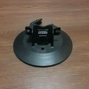 ONE Manfrotto #230 Tripod Shoeshoe - Picture 1 of 5