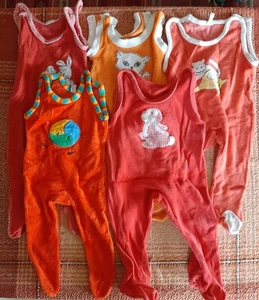Baby Strampler Rot Konvolut Haushalt DDR - Bild 1 von 1