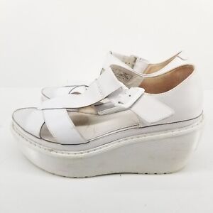 B27 DR. MARTENS-Adaya Platform Cross Strap Sandals White Shoes Women 9 MSRP $180