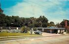 Leesburg Florida~Crossroads Motel~Pool~Cars~1963 Postcard