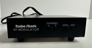 Radio Shack RF Modulator Video Signal Converter AV to Coaxial 15-1214 - Bild 1 von 8