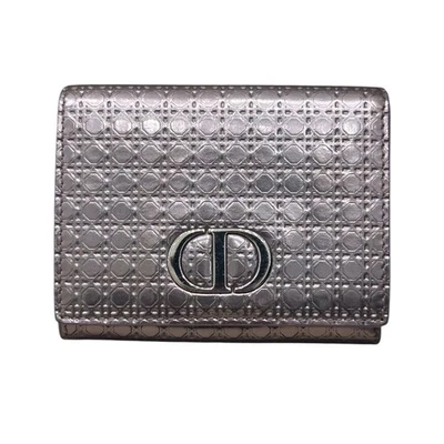 Бумажник компактный Christian Dior Micro Cannage розовый лакированная кожа - Изображение 1 из 4