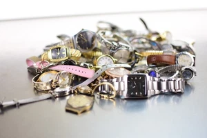 Vintage Uhren (LOT 30+) - Bild 1 von 12