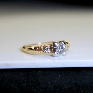 Gorgeous Antique Estate 14K Gold 1/3 Ct Diamond Wedding/Promise Ring Size 5.25 - Picture 1 of 5
